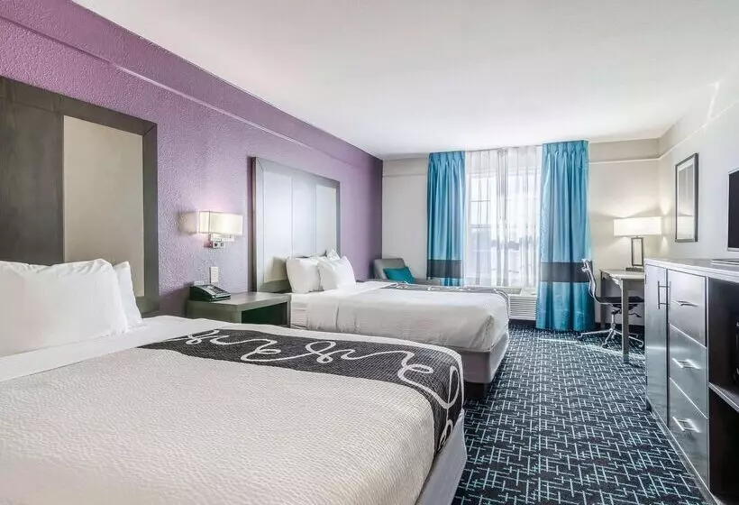 酒店 La Quinta By Wyndham Kansas City Airport