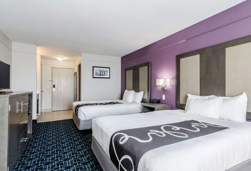 酒店 La Quinta By Wyndham Kansas City Airport