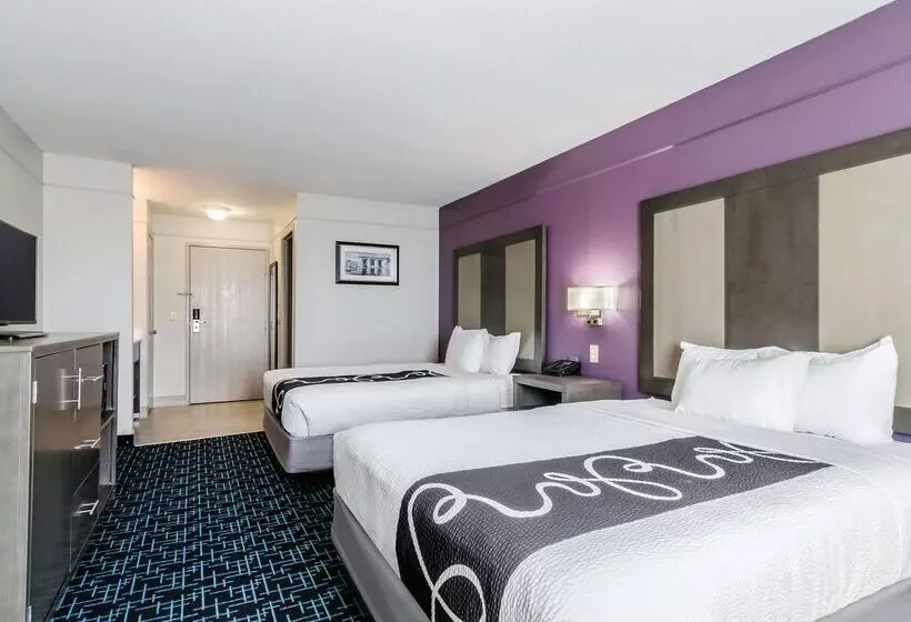 酒店 La Quinta By Wyndham Kansas City Airport