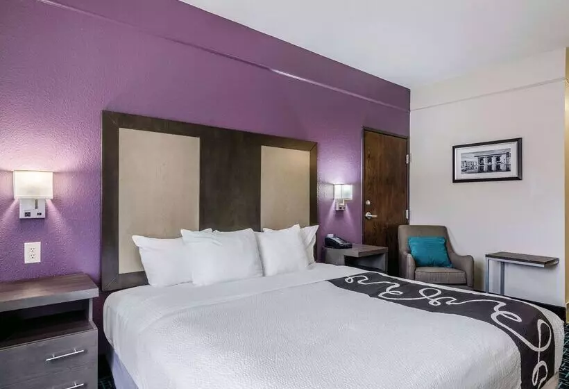 酒店 La Quinta By Wyndham Kansas City Airport