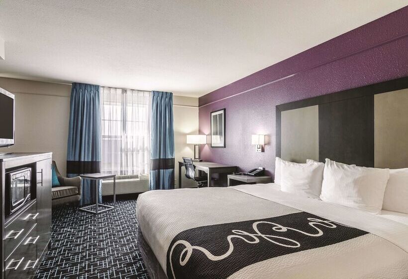 酒店 La Quinta By Wyndham Kansas City Airport