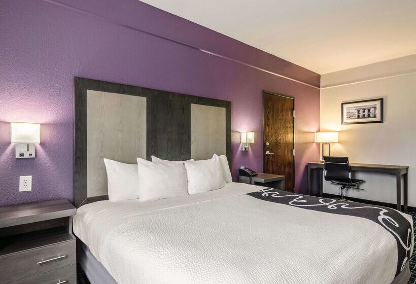 酒店 La Quinta By Wyndham Kansas City Airport