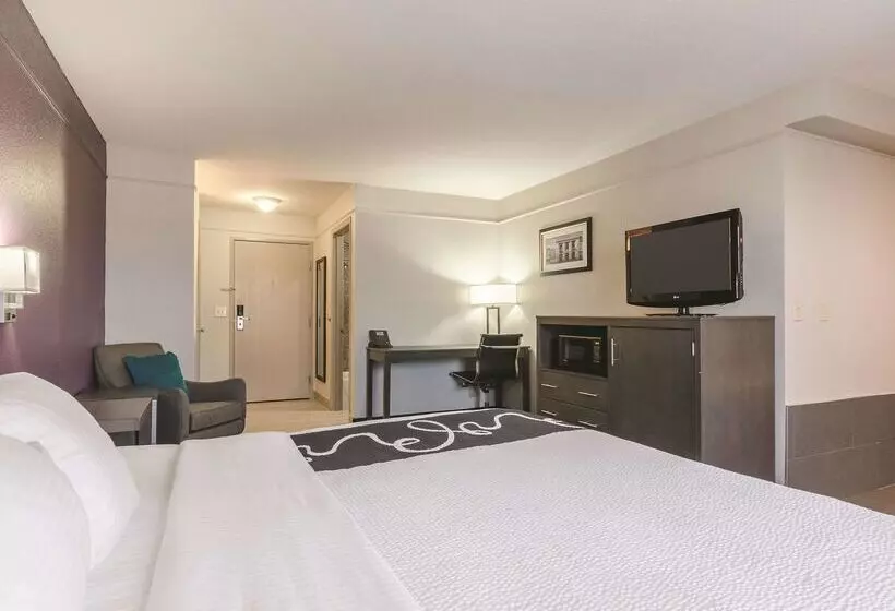 酒店 La Quinta By Wyndham Kansas City Airport