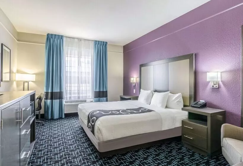 酒店 La Quinta By Wyndham Kansas City Airport