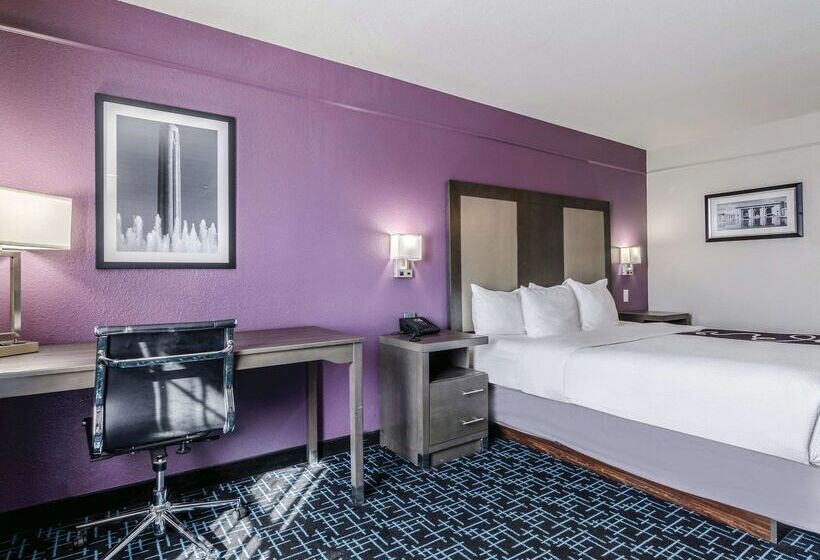 酒店 La Quinta By Wyndham Kansas City Airport