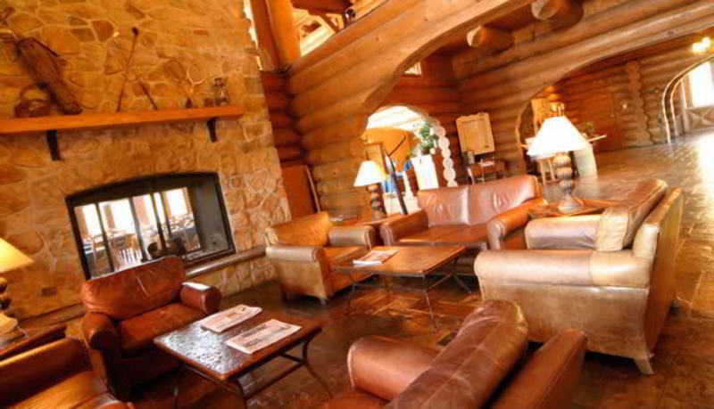 בית מלון כפרי Le Grand Lodge Mont Tremblant