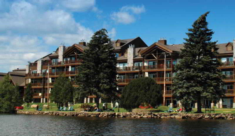 בית מלון כפרי Le Grand Lodge Mont Tremblant