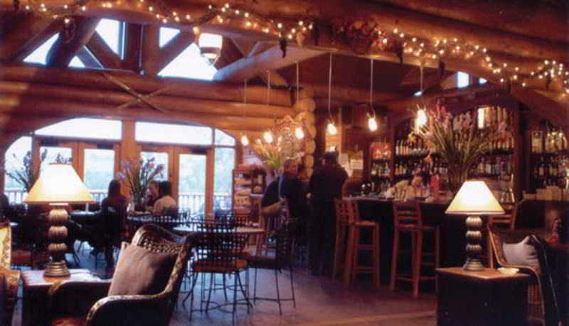 בית מלון כפרי Le Grand Lodge Mont Tremblant