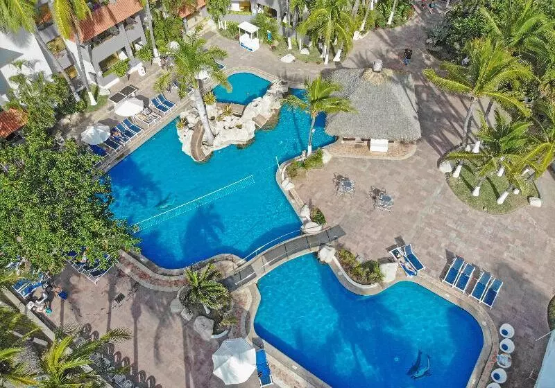 Luna Palace Hotel And Suites