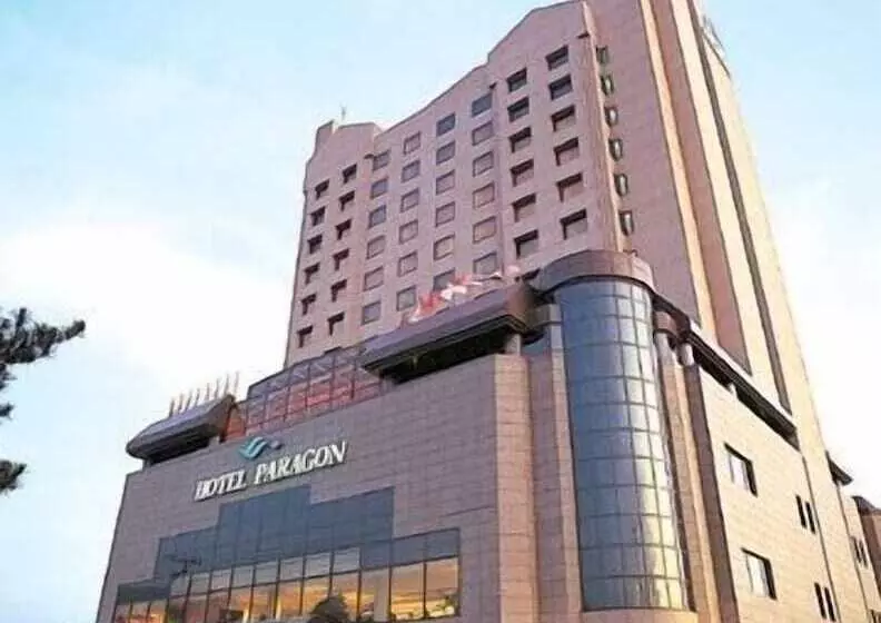 酒店 Paragon