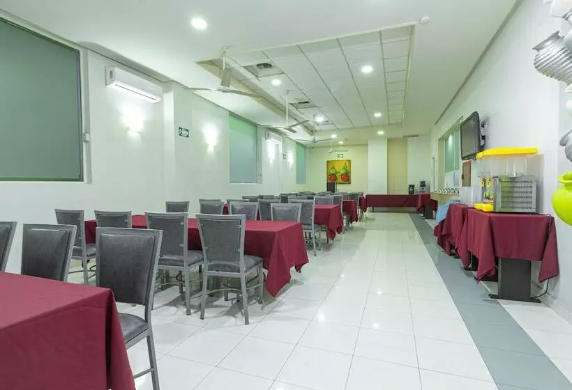 Hotel Plaza Del Arco Express