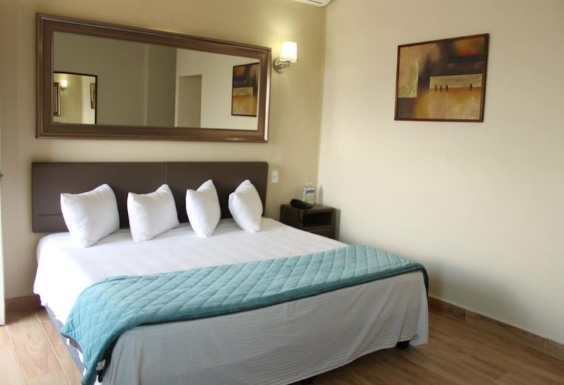 Hotel Plaza Del Arco Express