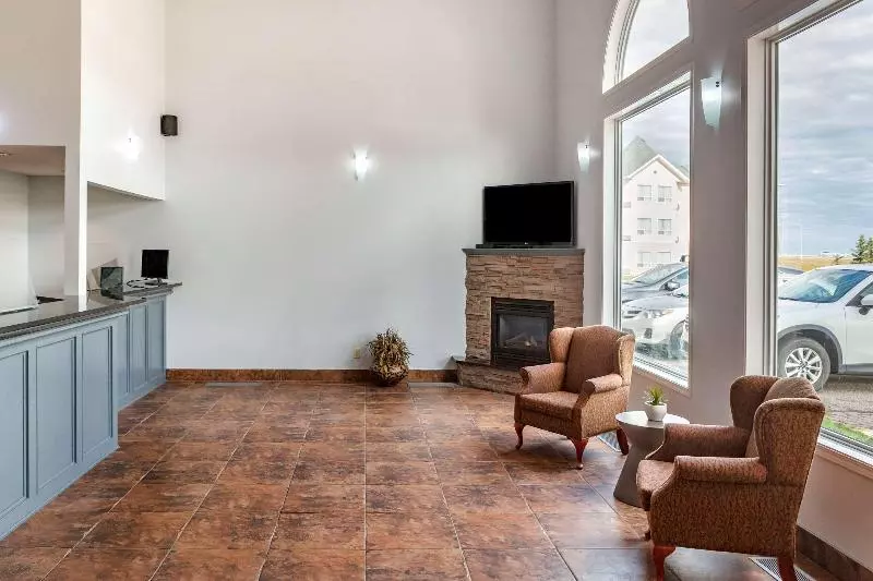 酒店 Quality Inn & Suites Edmonton International Airport