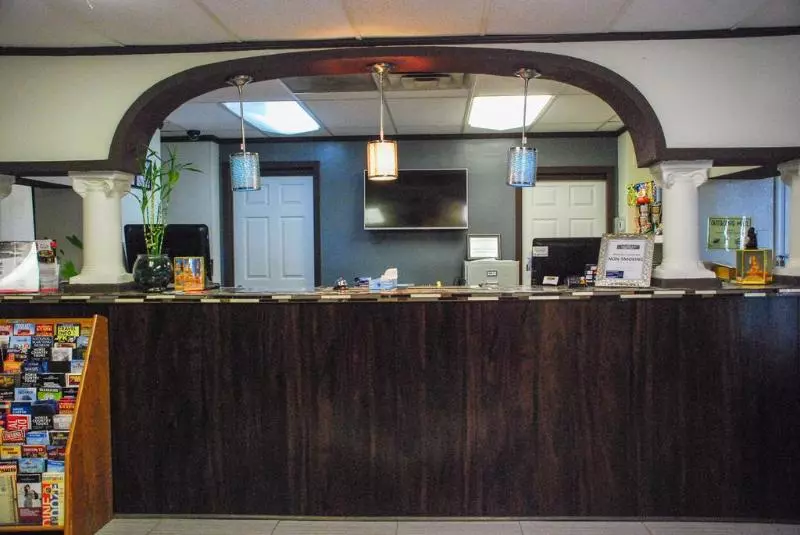 酒店 R Nite Star Inn And Suites Home Of The Cowboys & Rangers