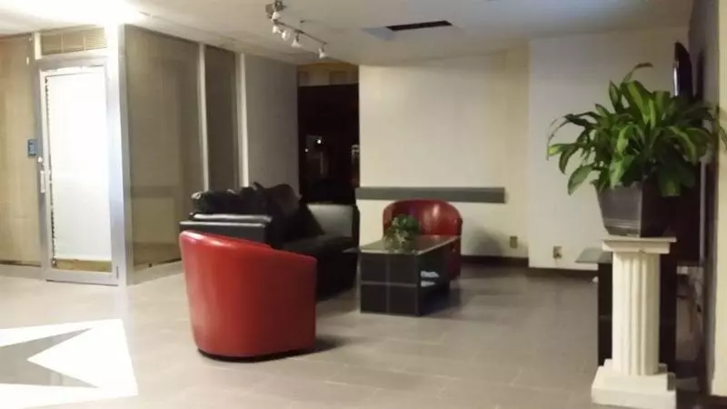 酒店 R Nite Star Inn And Suites Home Of The Cowboys & Rangers