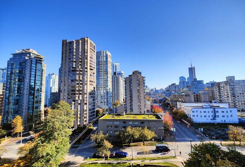 هتل Divya Sutra Suites On Robson Downtown Vancouver