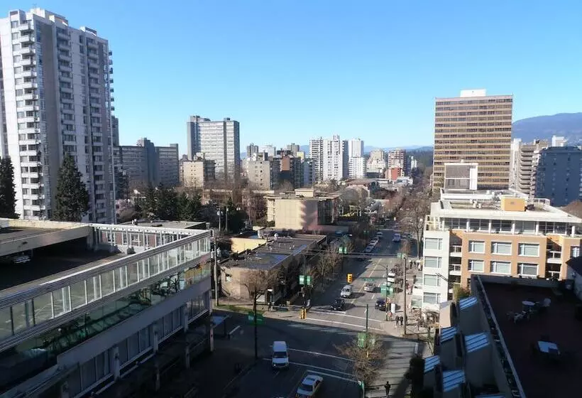 Hotel Divya Sutra Suites On Robson Downtown Vancouver