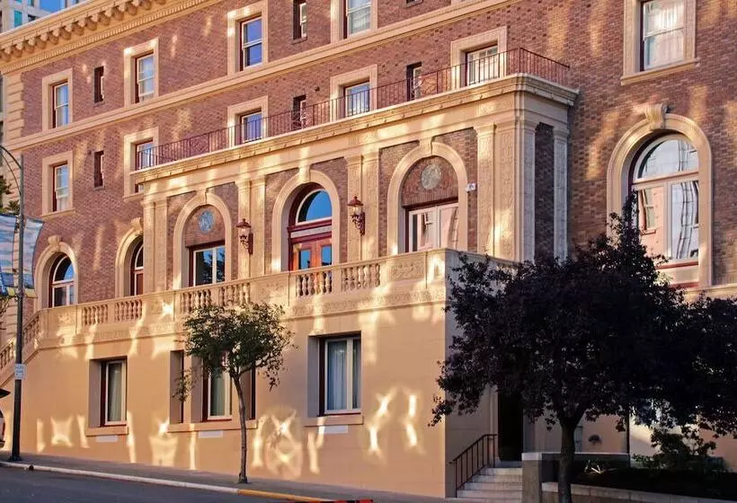 ホテル The Inn At The Union Club Of British Columbia