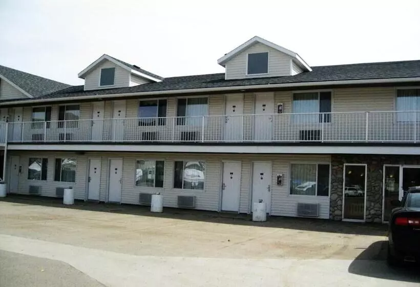 Отель Travelodge By Wyndham Drumheller Ab