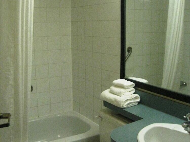 בית מלון כפרי Travelodge By Wyndham Drumheller Ab