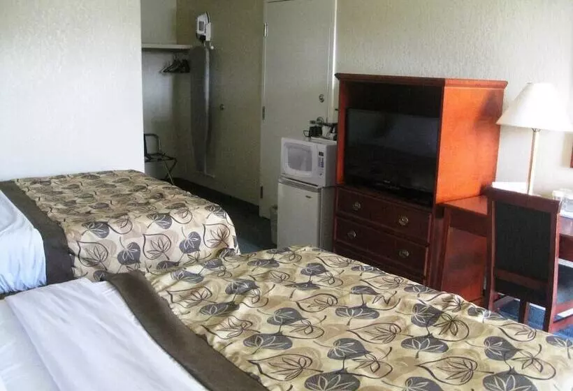 Отель Travelodge By Wyndham Drumheller Ab