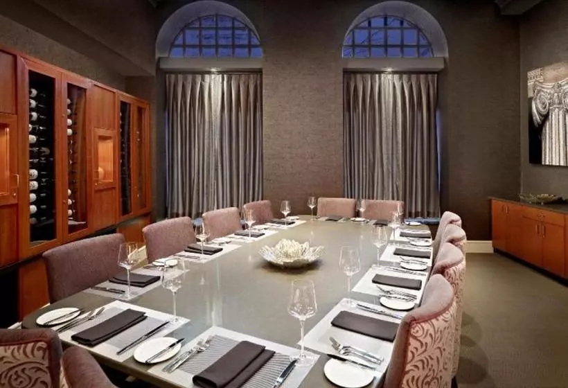 Отель Union Bank Inn