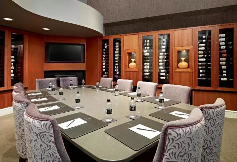 Отель Union Bank Inn