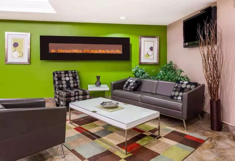 Motel Super 8 By Wyndham Saskatoon Near Saskatoon Airport