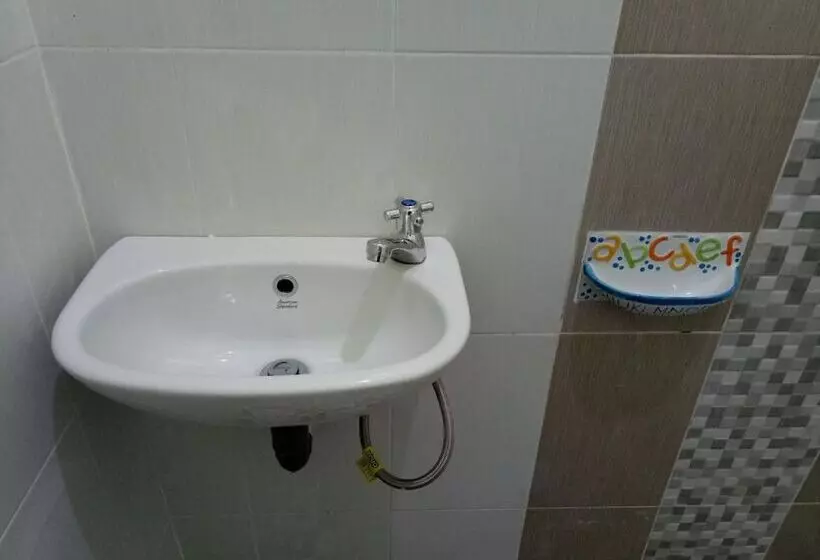 ベッドアンドブレックファースト Wisma Cendana