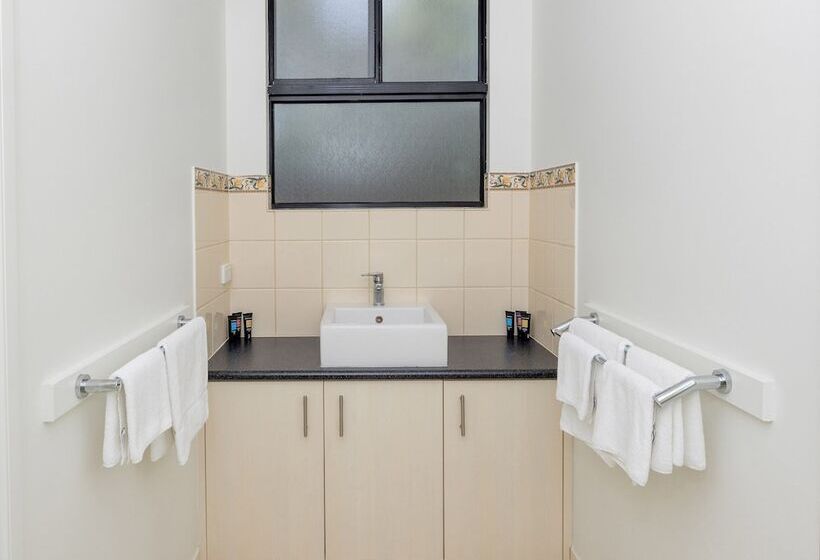 בית מלון כפרי Big4 Emu Beach Holiday Park