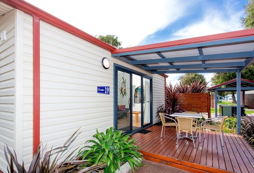 בית מלון כפרי Big4 Emu Beach Holiday Park