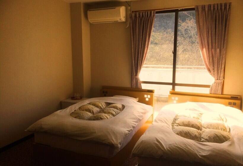 료칸 Hamasaka Onsen Totoya