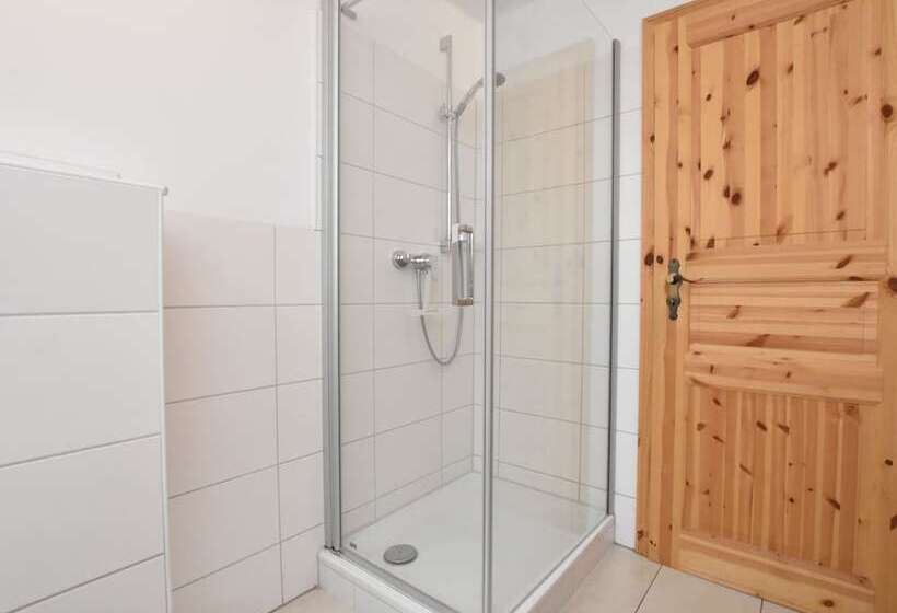 Holiday Home With Terrace In Graal Muritz