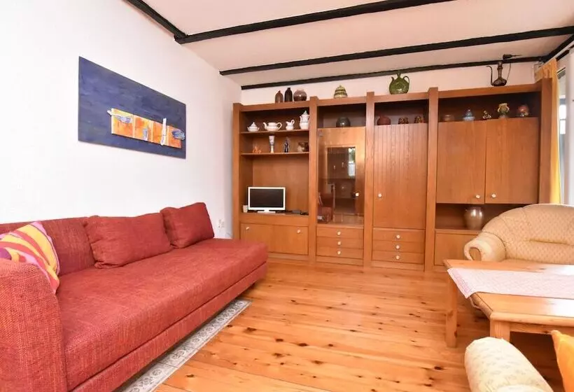 Holiday Home With Terrace In Graal Muritz