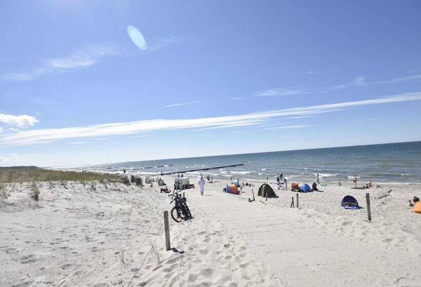 Holiday Home With Terrace In Graal Muritz