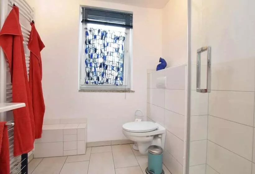 Holiday Home With Terrace In Graal Muritz