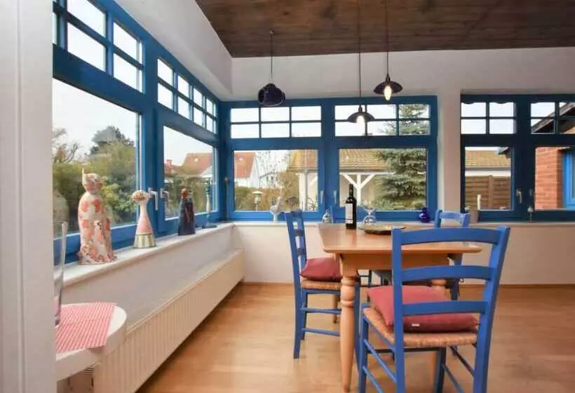 Holiday Home With Terrace In Graal Muritz