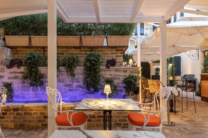 호텔 Acanthus Blue