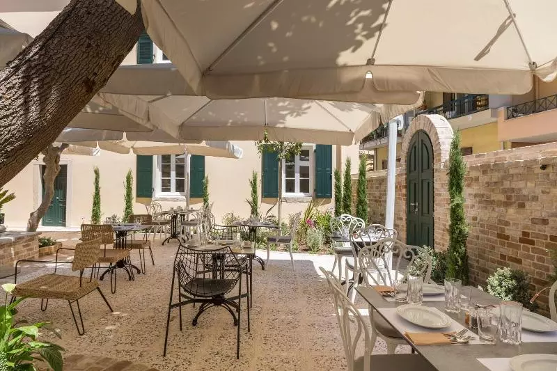 ホテル Acanthus Blue