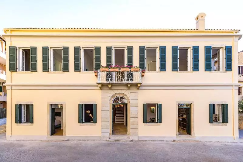 ホテル Acanthus Blue