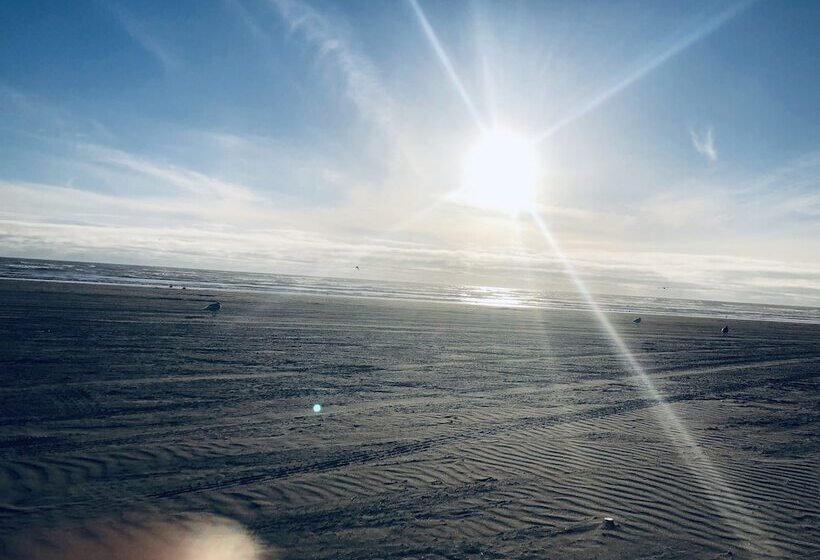 酒店 Pacific Dunes Resort