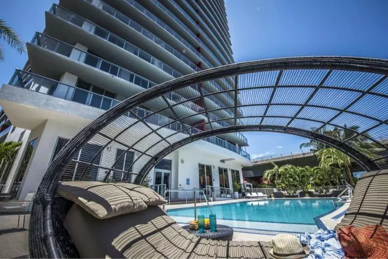 ホテル South Ocean Suites