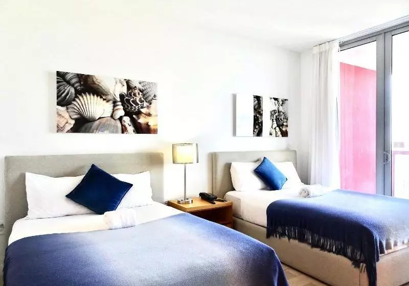 ホテル South Ocean Suites