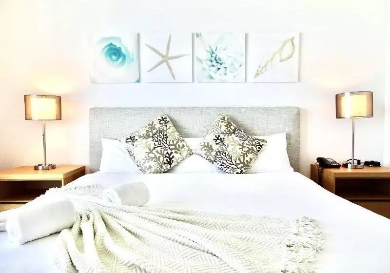 ホテル South Ocean Suites