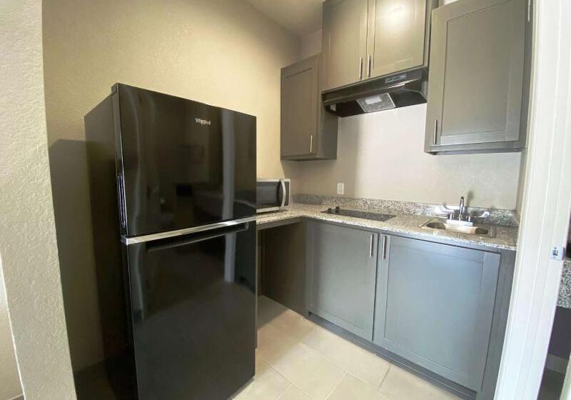 Surestay Plus Hotel By Best Western Ada