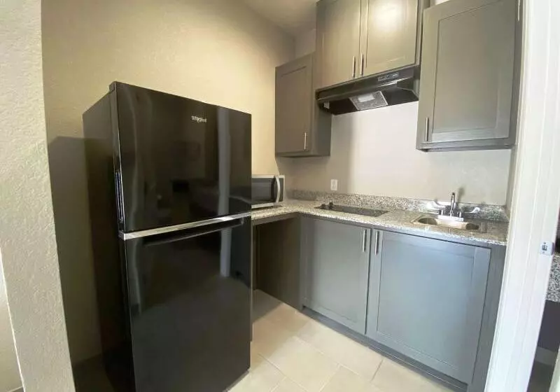 Surestay Plus Hotel By Best Western Ada