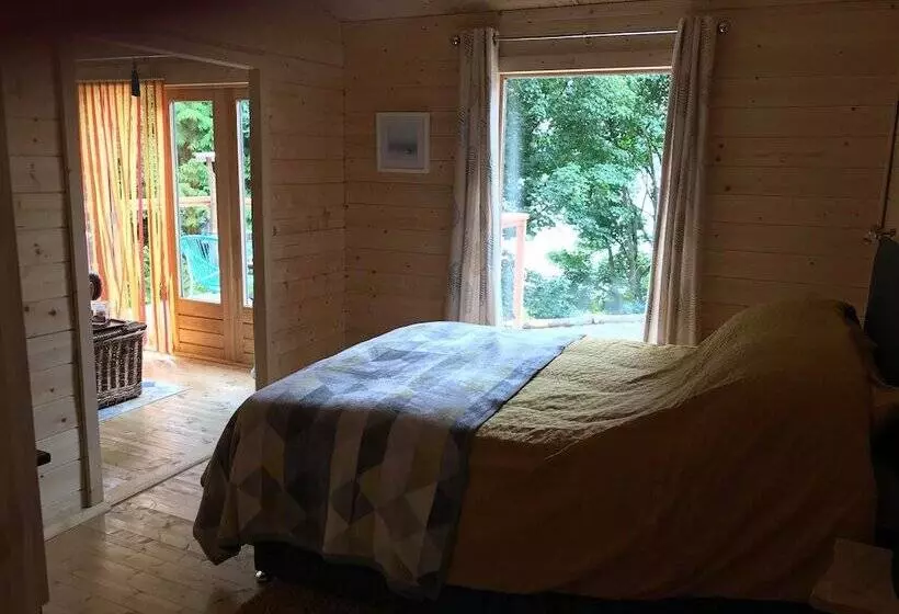 Off Grid Hideaway On The West Coast Of Scotland