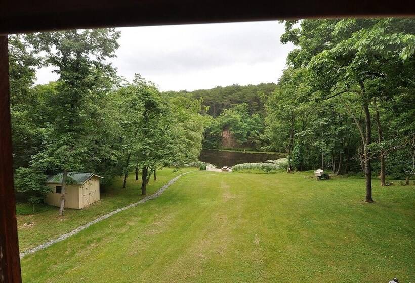 Pondview Cabin Log Cabin Retreat