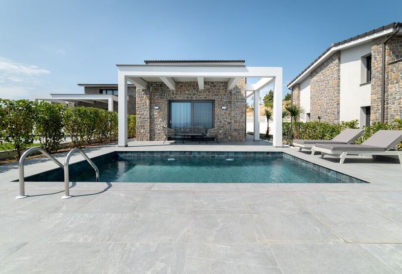 Terra Olivia Luxury Villas And Suites