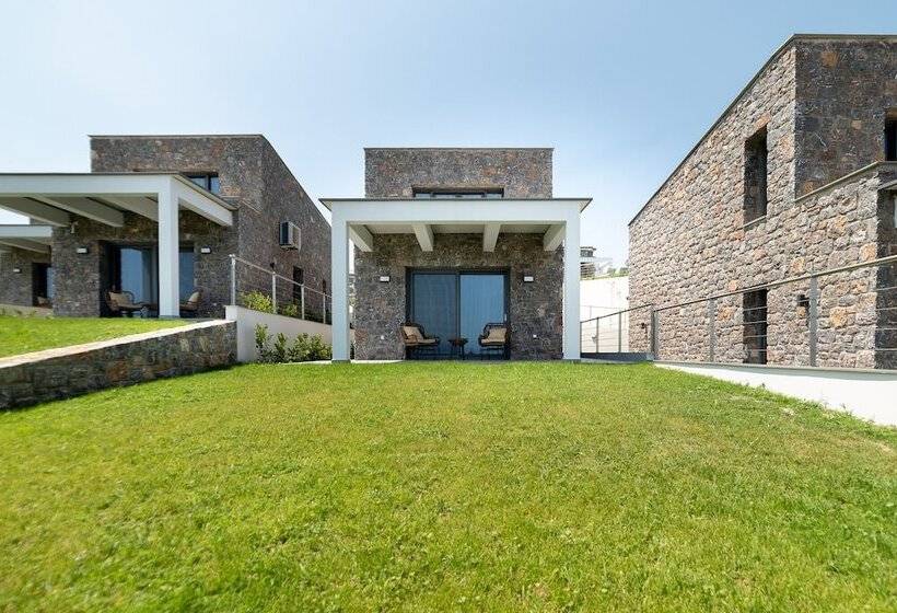 Terra Olivia Luxury Villas And Suites